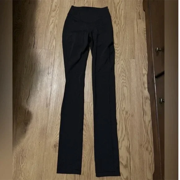 LULULEMON| WUNDER UNDER SMOOTH COVER RUCHED PANT - Picture 2 of 6